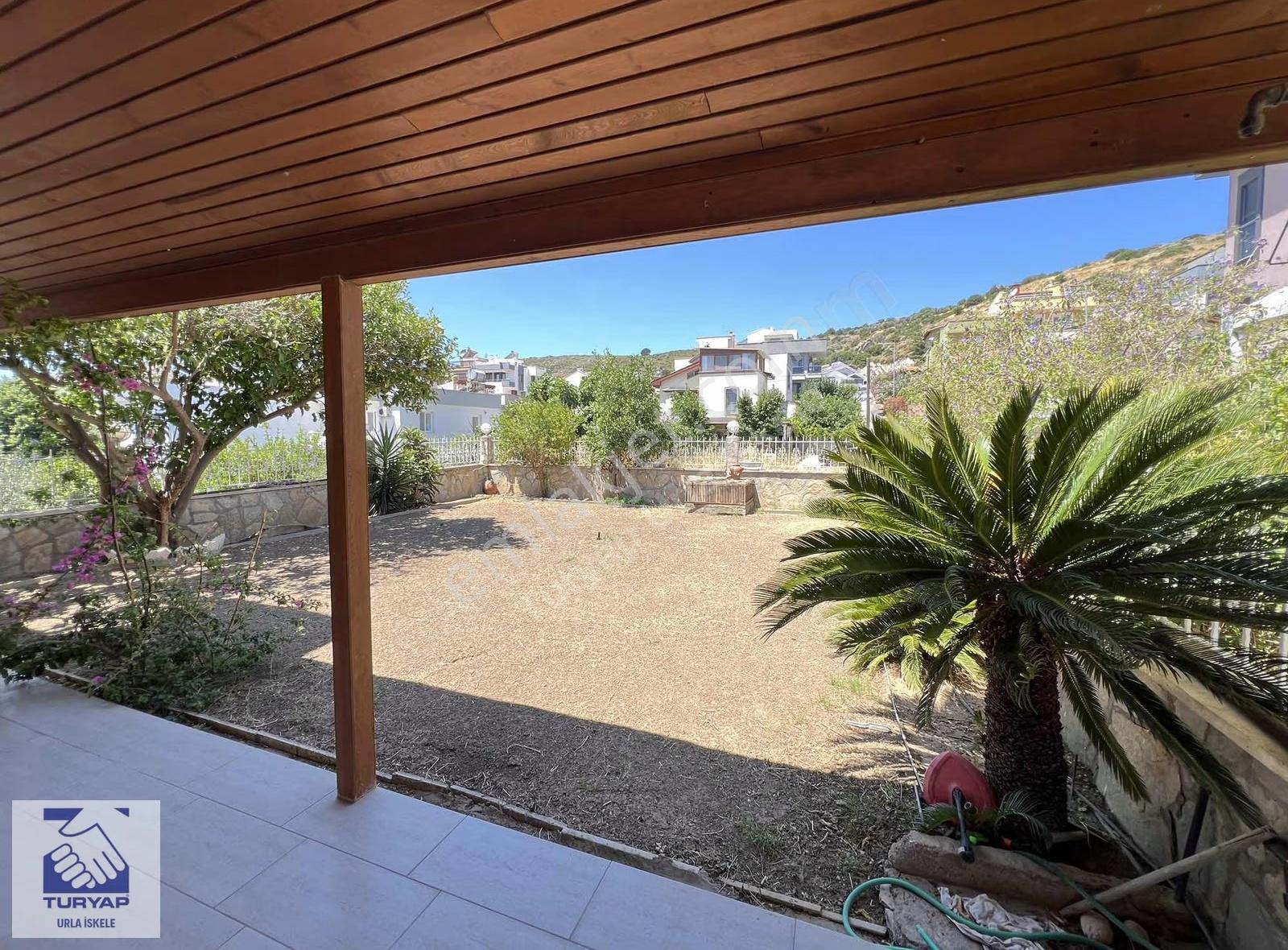 Urla İskelede Full Deniz Manzaralı Eşyalı 4+1 Kiralık Villa - Görsel 8