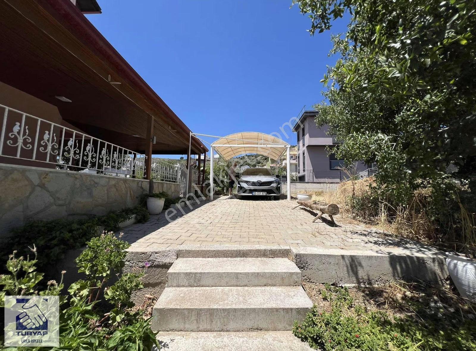 Urla İskelede Full Deniz Manzaralı Eşyalı 4+1 Kiralık Villa - Görsel 6