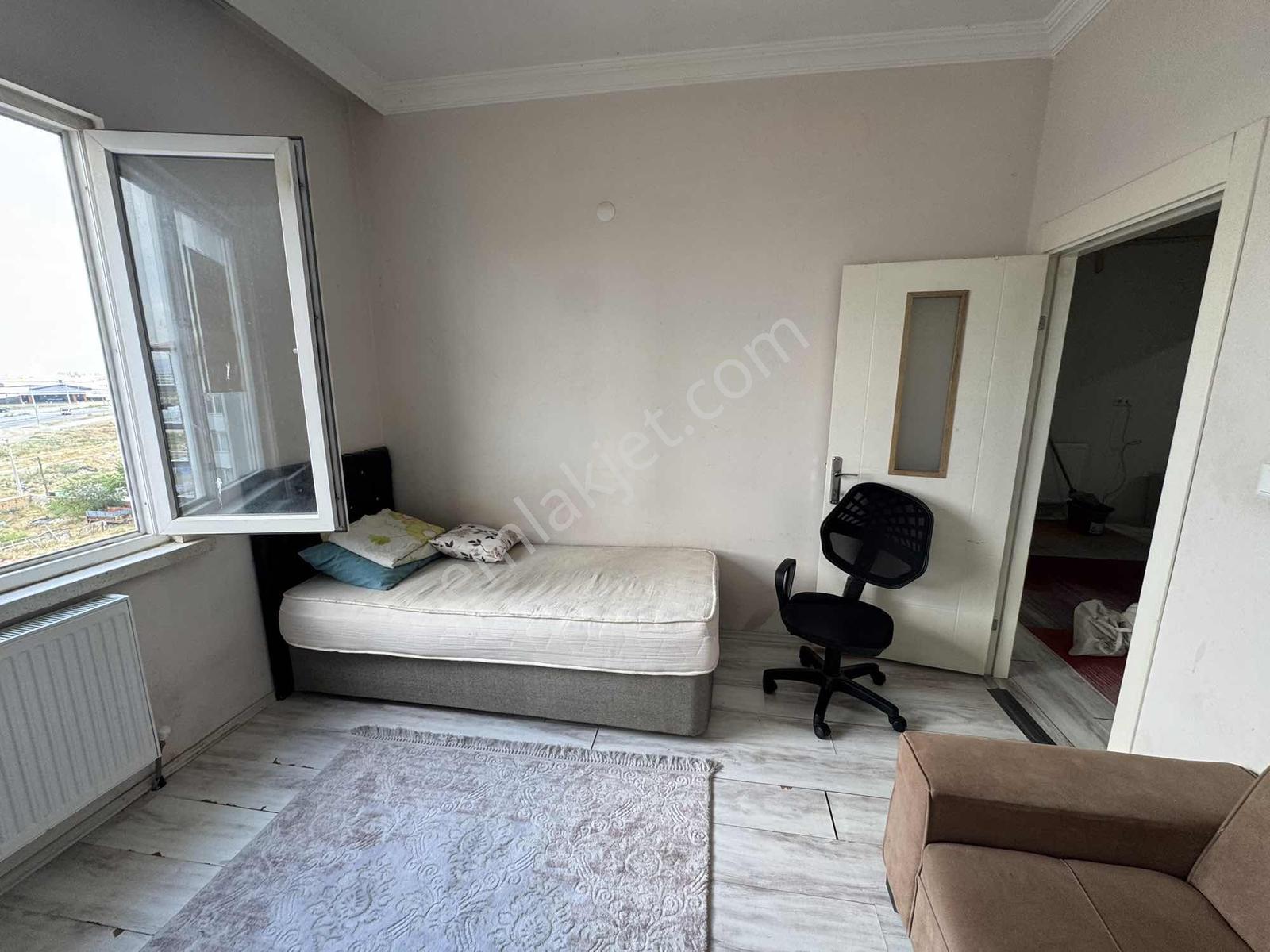 Sağlam Emlaktan Erenlerde Kiralık Eşyalı 3+0 Daire - Görsel 6