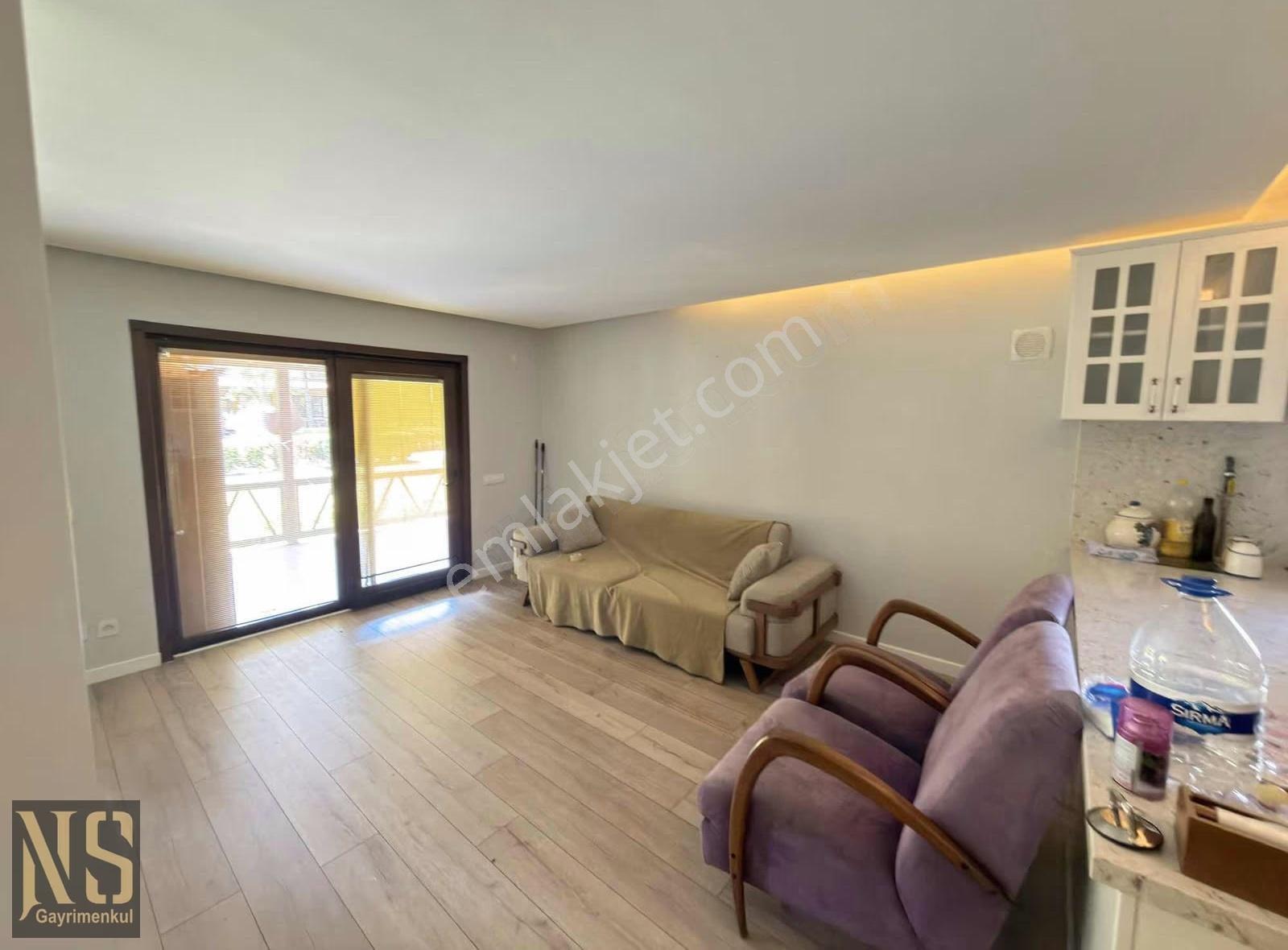 Kırkpınar Bağdat Cd Havuzlu Sitede Eşyalı Kiralık 3+1 Villa - Görsel 22