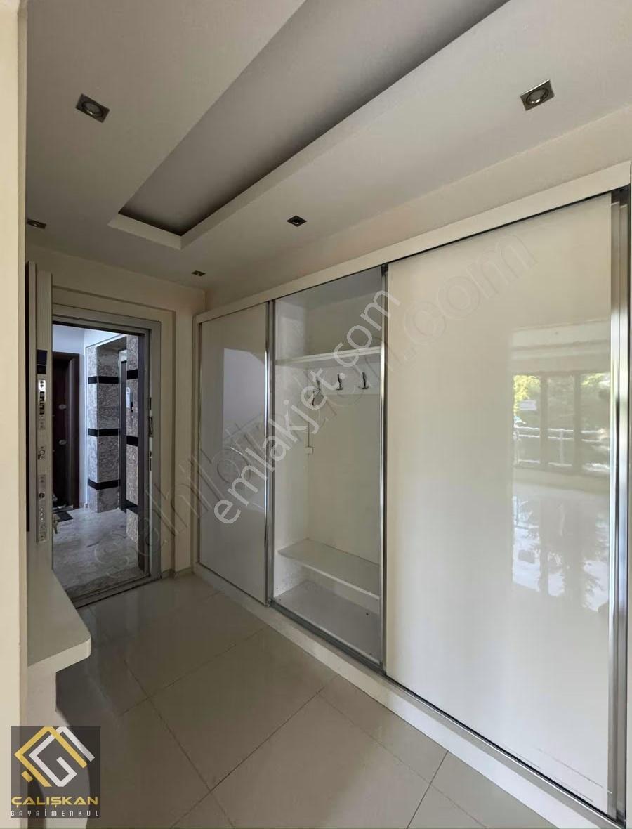Site/site İçi Otopark/giyinme Odalı/çift Banyo 200 Metrekare - Görsel 11