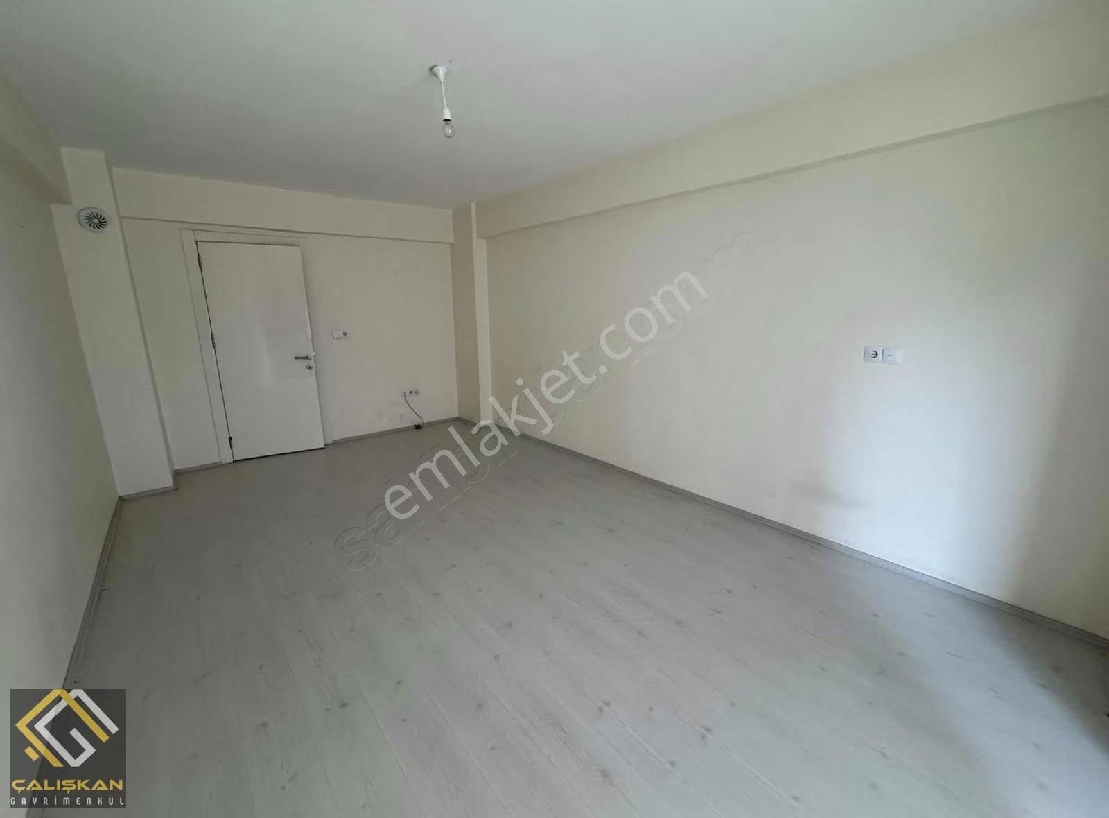 Site/site İçi Otopark/giyinme Odalı/çift Banyo 200 Metrekare - Görsel 16
