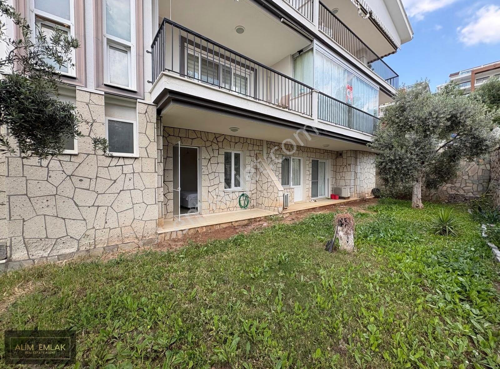 Akbük'ün En Güzel Sitesinde Deniz Manzaralı ,köşe Başı 3+1 Daire - Görsel 22