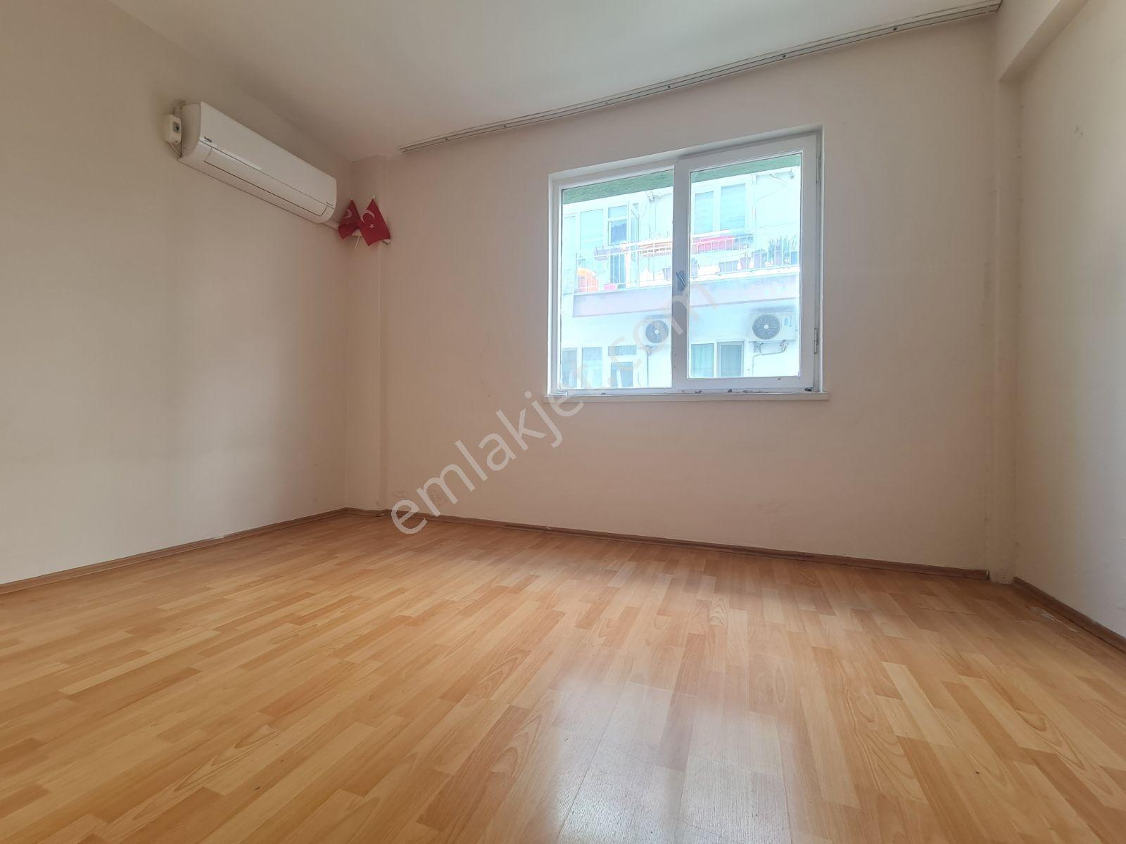 Dokuma/özdilek Avm'ye 200 Mt 1.kat 3+1 150 M² Daire - Görsel 9