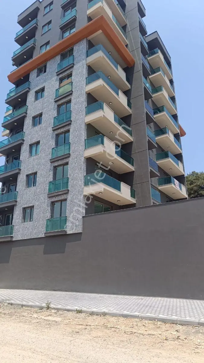 Mersin Tecede Sahile 410 Metre Modern 1+1 Fırsat Daire - Görsel 4