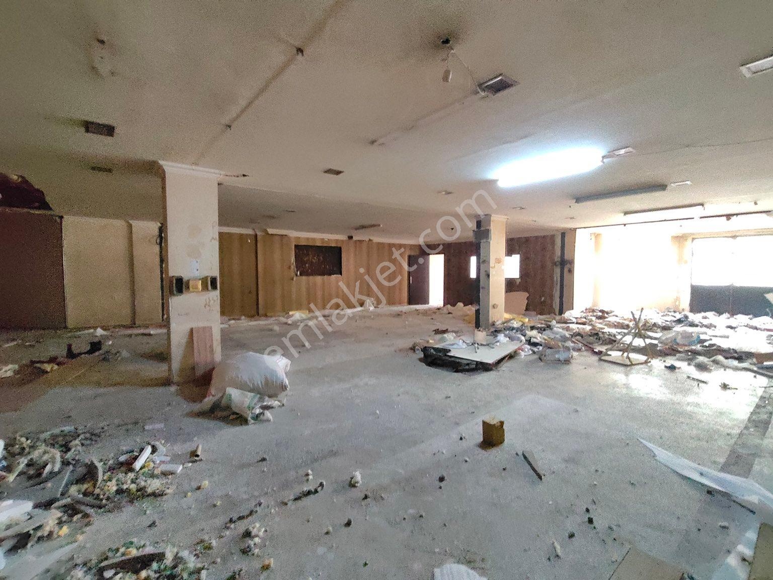 Tekin Emlaktan Köyceğiz Sokakta Düz Zemin 270 M2 Tuvalet Mutfak Var Ofisli Kiralık Dükkan !!! - Görsel 5