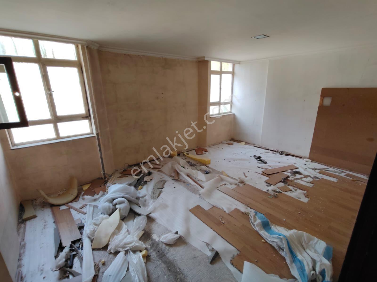 Tekin Emlaktan Köyceğiz Sokakta Düz Zemin 270 M2 Tuvalet Mutfak Var Ofisli Kiralık Dükkan !!! - Görsel 28