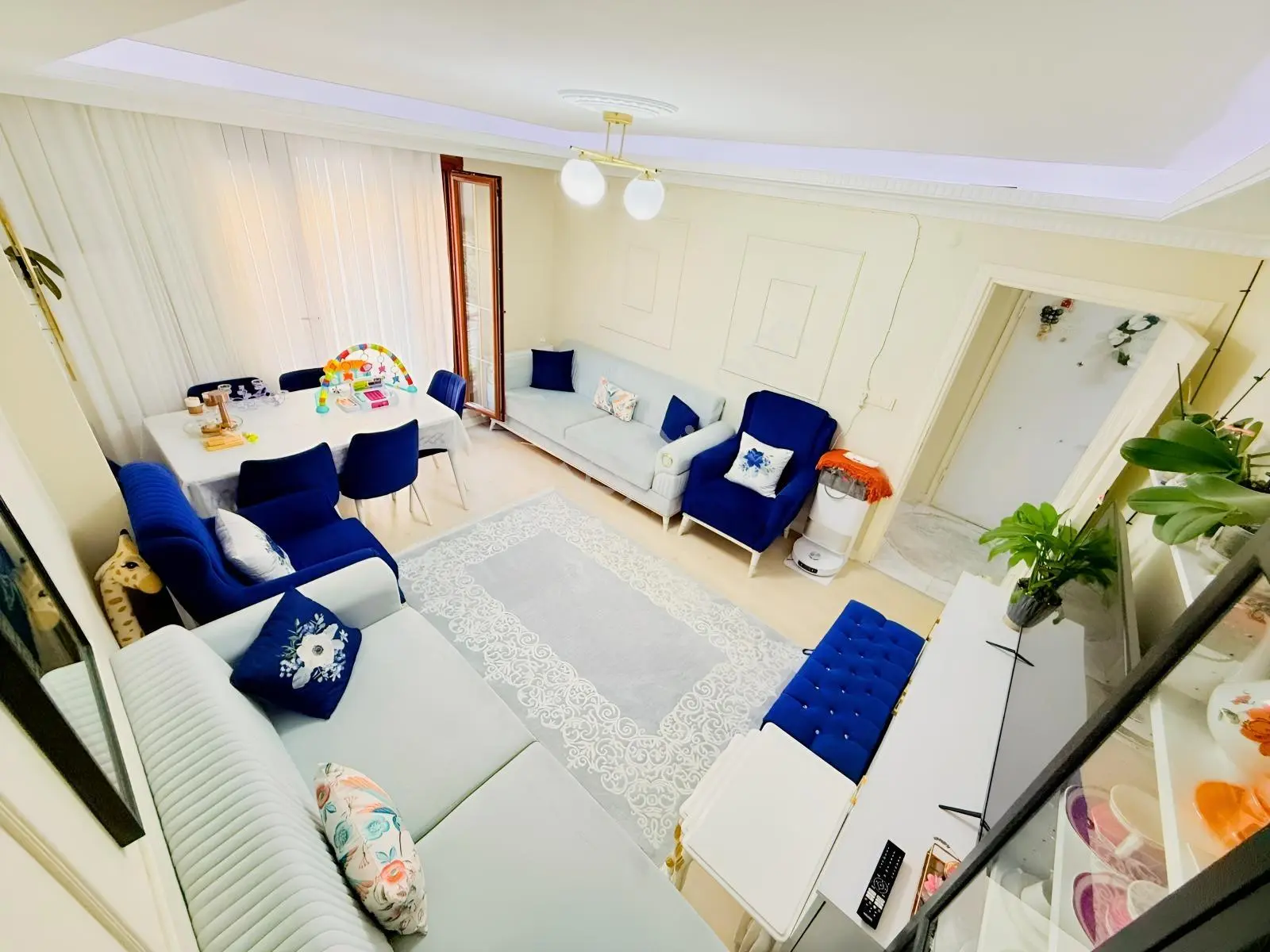 Uğurmumcu Mah'de Caddeye Cephe 2+1 95m2 Balkonlu Lüx 1.kat Daire - Görsel 3