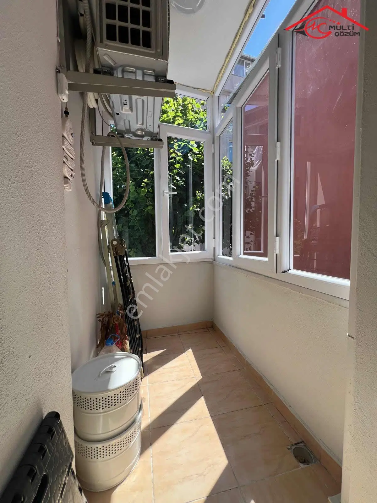 Yenibosna Zafer Mahallesinde Butik Site İçinde Satılık 3+1 Daire Kapalı Otoparklı - Görsel 3