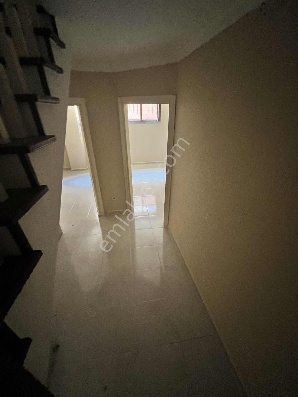 Maltepe Zümrütevlerde Bahçe Kullanımlı 3+1 Kiralık Ters Dubleks - Görsel 17