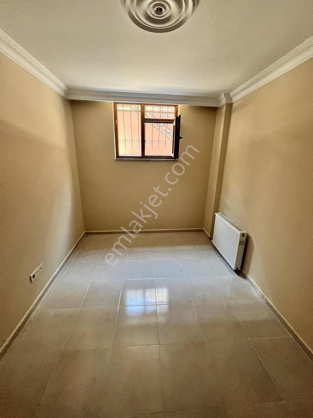 Maltepe Zümrütevlerde Bahçe Kullanımlı 3+1 Kiralık Ters Dubleks - Görsel 28
