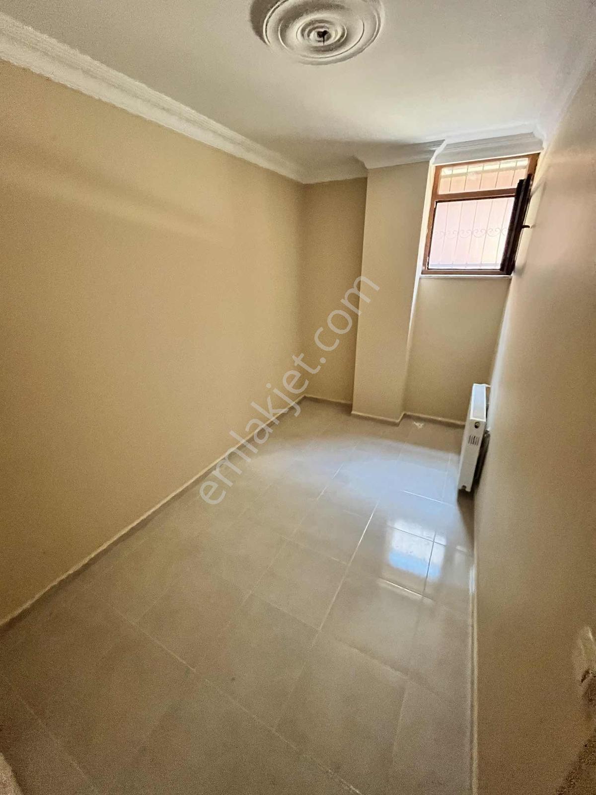 Maltepe Zümrütevlerde Bahçe Kullanımlı 3+1 Kiralık Ters Dubleks - Görsel 20
