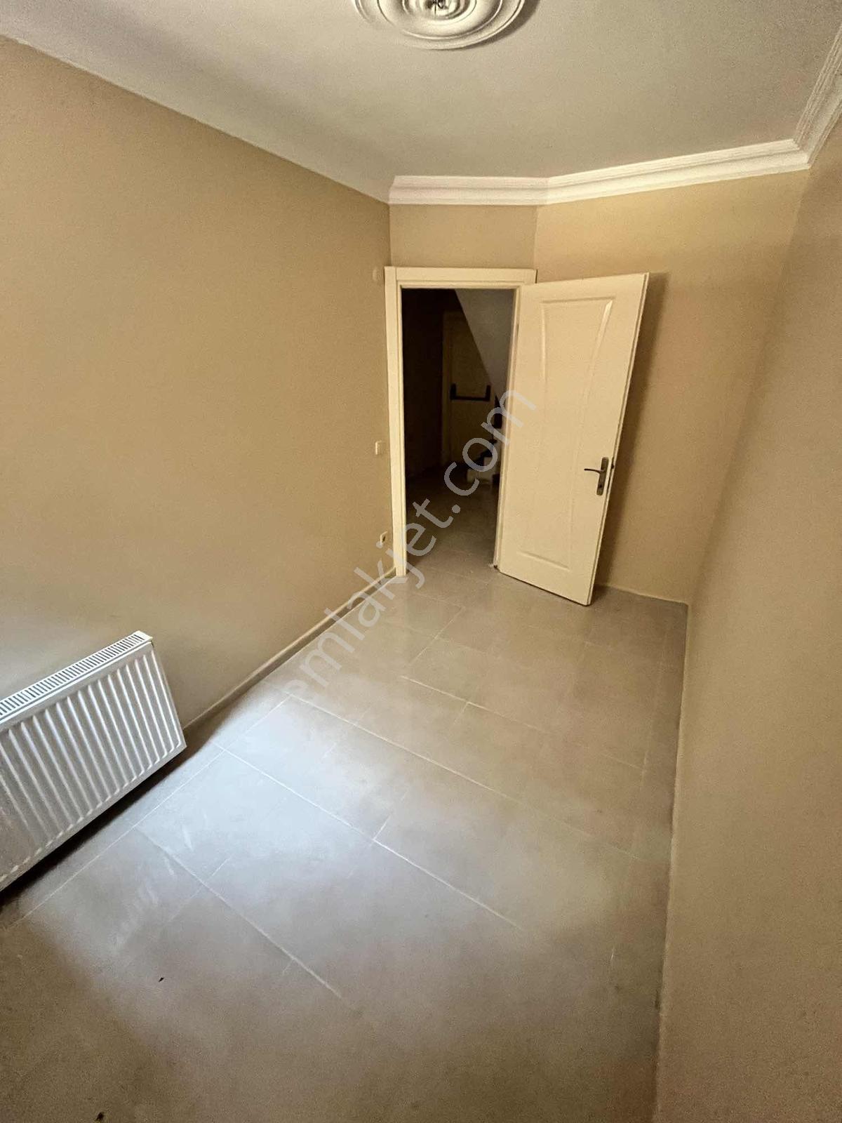 Maltepe Zümrütevlerde Bahçe Kullanımlı 3+1 Kiralık Ters Dubleks - Görsel 19