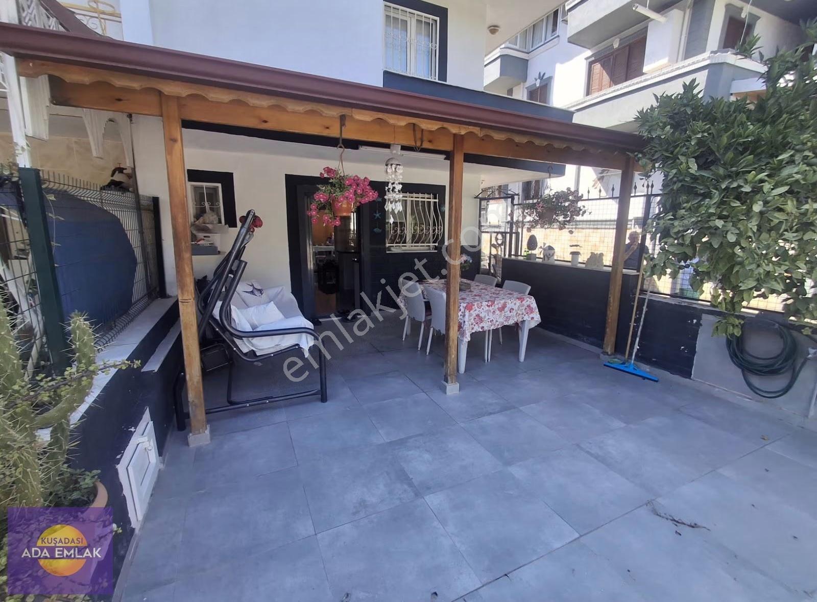 Kuşadası Kadınlar Denizinde Trıplex 3+1 Satılık Villa - Görsel 19