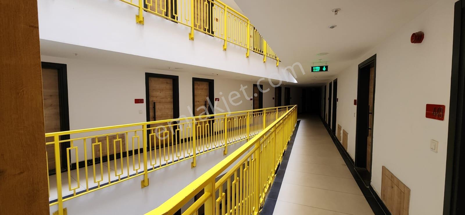 Coordinat Bornovada,kiracılı,temiz,satılık 1+0 - Görsel 9