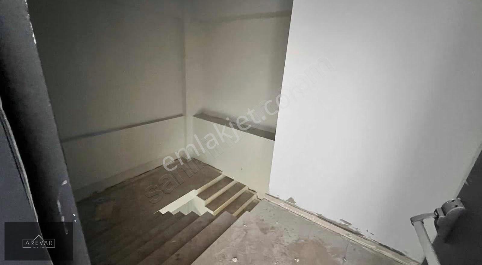 Aydınlarda Köşebaşı 3 Katlı Ana Cadde Üstü Kiralık Dükkan - Görsel 11