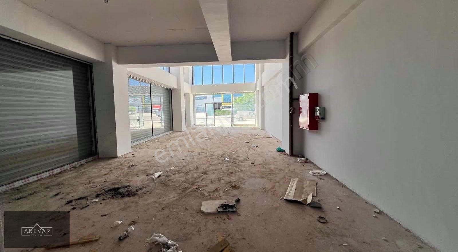 Aydınlarda Köşebaşı 3 Katlı Ana Cadde Üstü Kiralık Dükkan - Görsel 5