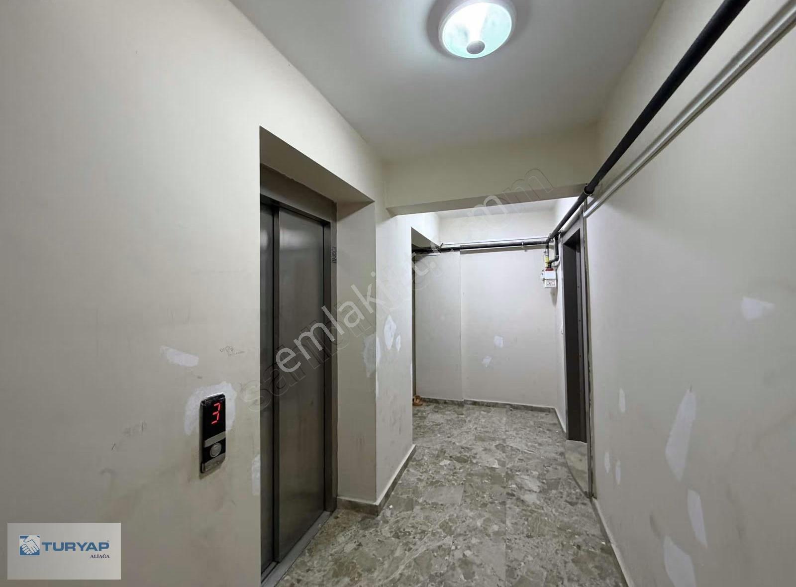 Menemen Asarlıkta Ebeveyn Banyolu Asansörlü Kiralık 2+1 Daire - Görsel 2