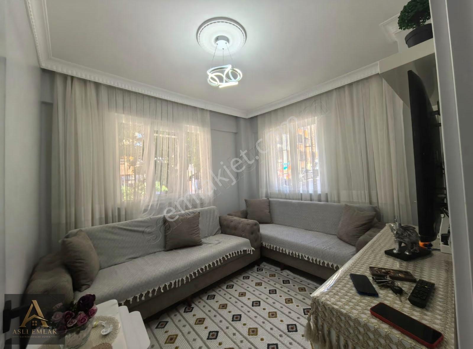 Aslı Emlak'tan Satılık Yunus Emre Mah. Balkonlu Kot1 - Görsel 2