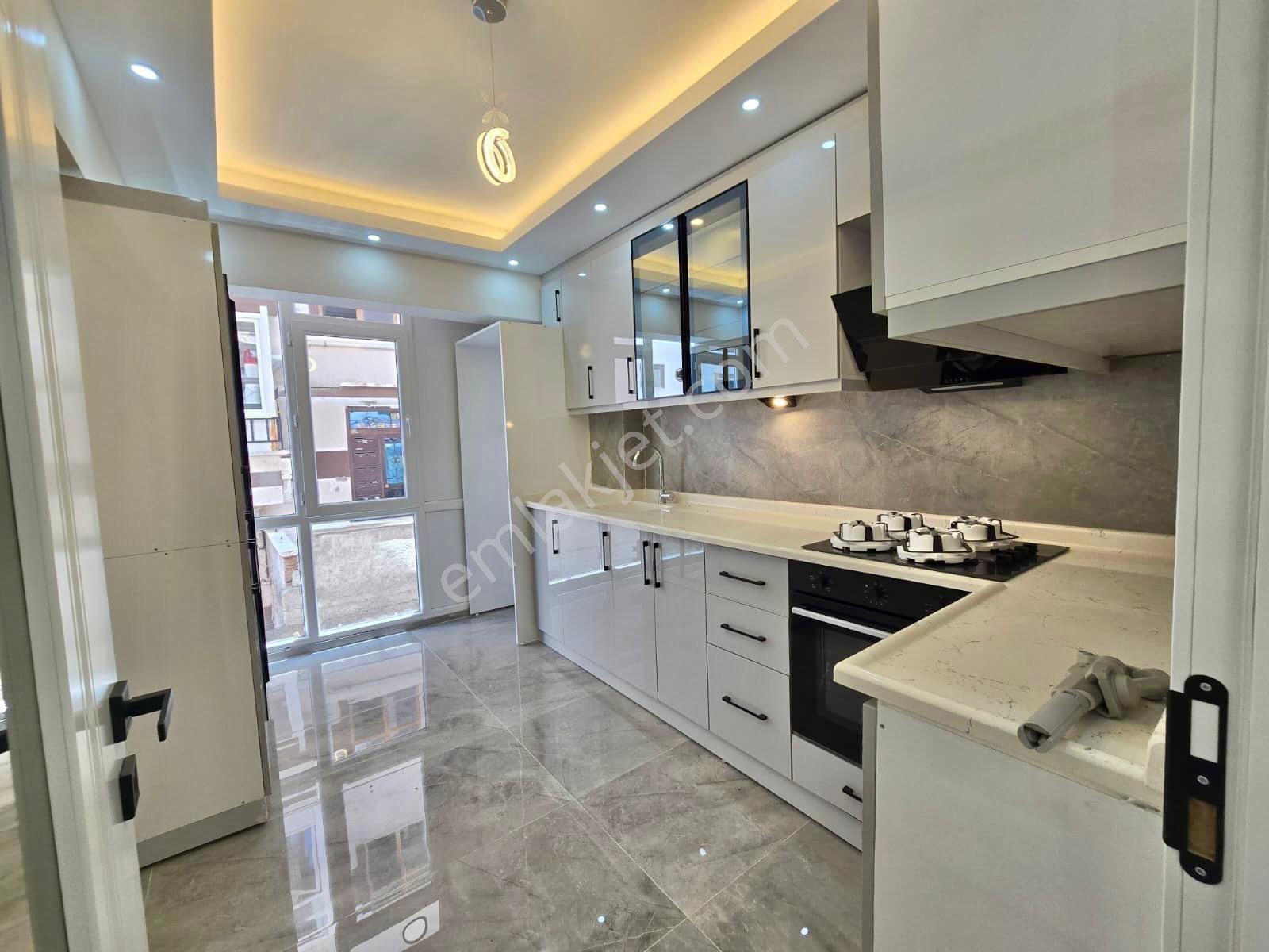 Sincan Maraşal Çakmak Mah. 3+1 Lüks Yapılı Yüksek Giriş Daire - Görsel 10