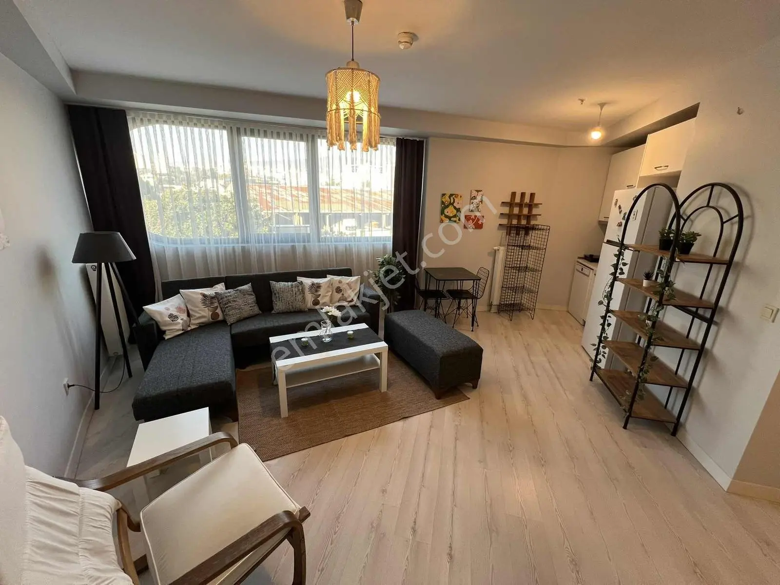 Royal'den E-5 2_dk Dap Teras Kule Hazır Kiracılı Full Eşyalı 1+1 - Görsel 44