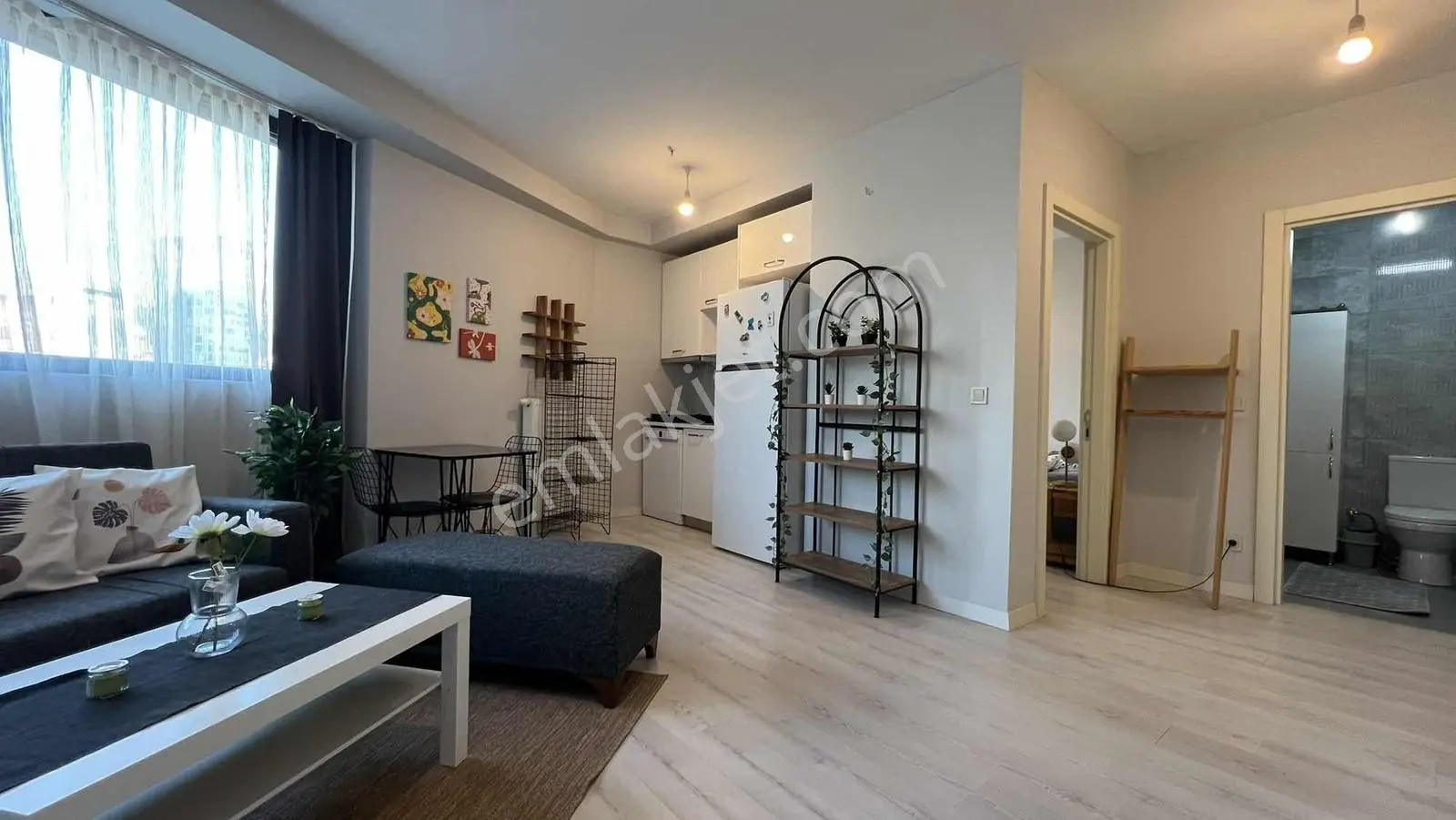 Royal'den E-5 2_dk Dap Teras Kule Hazır Kiracılı Full Eşyalı 1+1 - Görsel 46