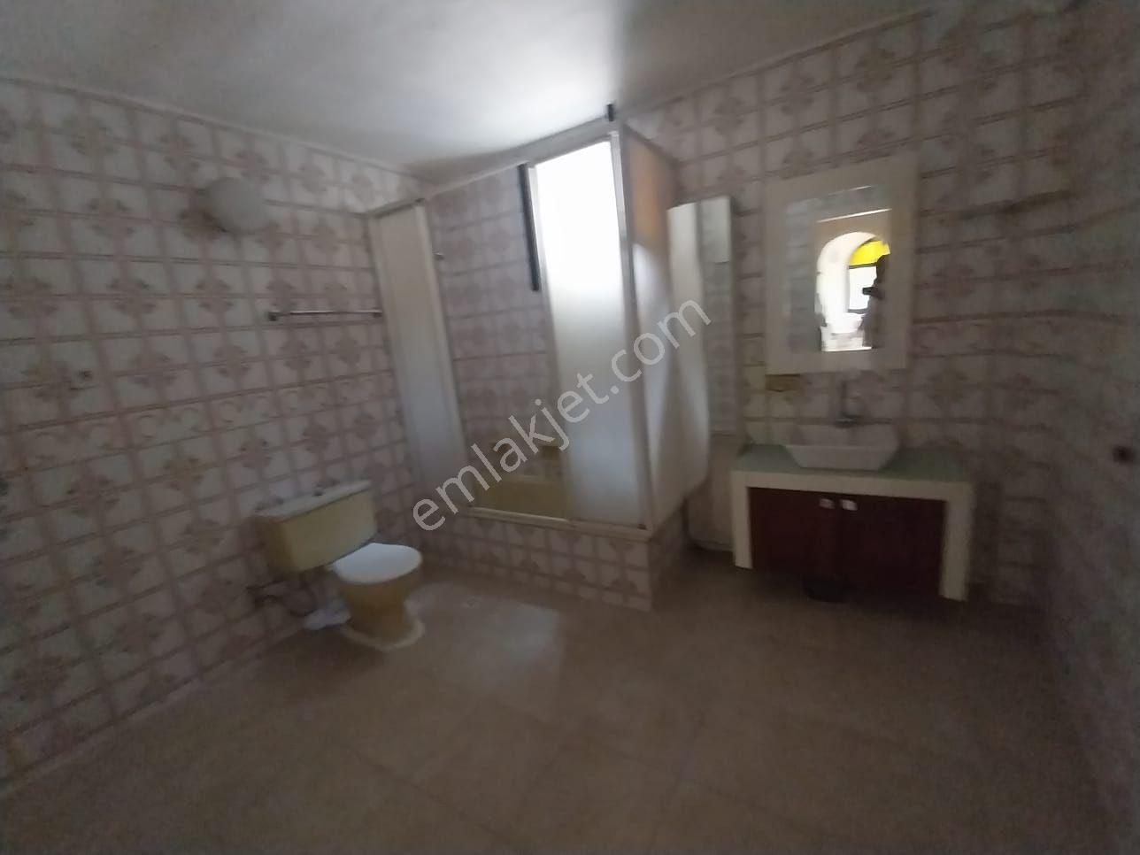 Güzelbahçe Maltepe'de Yeşillikler İçinde Kiralık 3+1 Bahçe Katı - Görsel 19