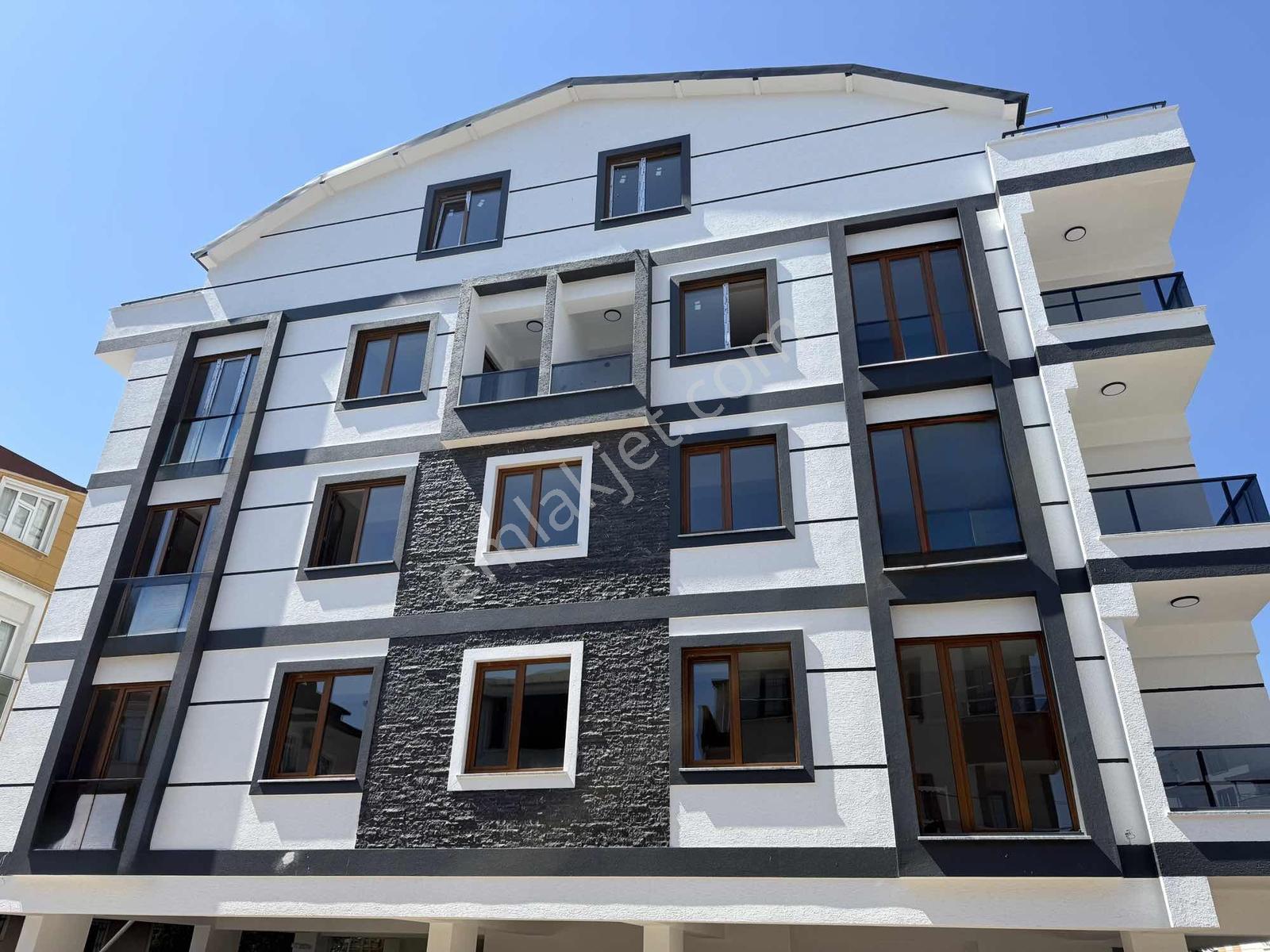 Körfez Güney Mah Satılık 2+1 Odalı Sıfır Daire
