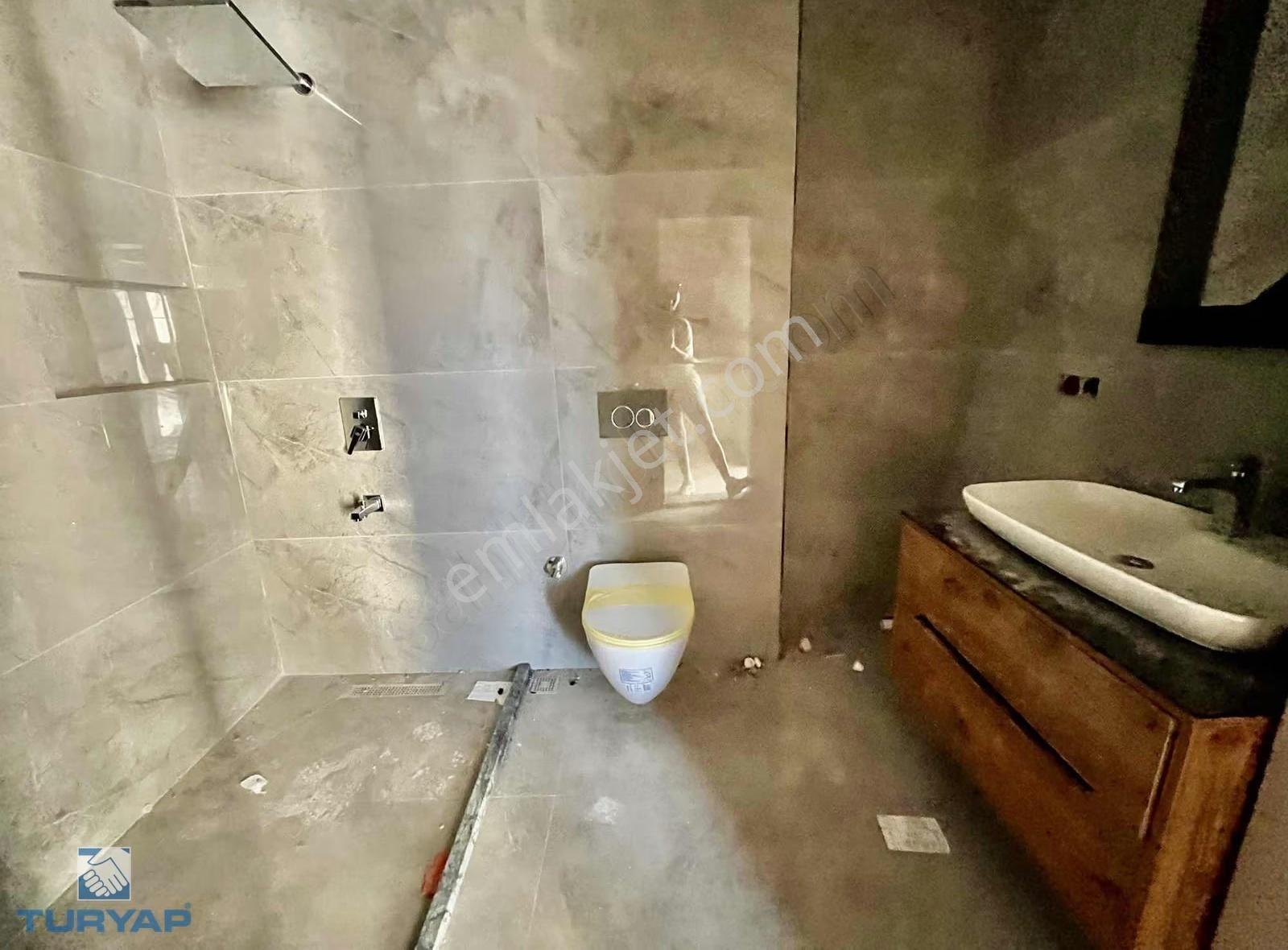 Tuzlada Merkezi Konumda Lüks 4+1 Yerden Isıtmalı Asansörlü - Görsel 24