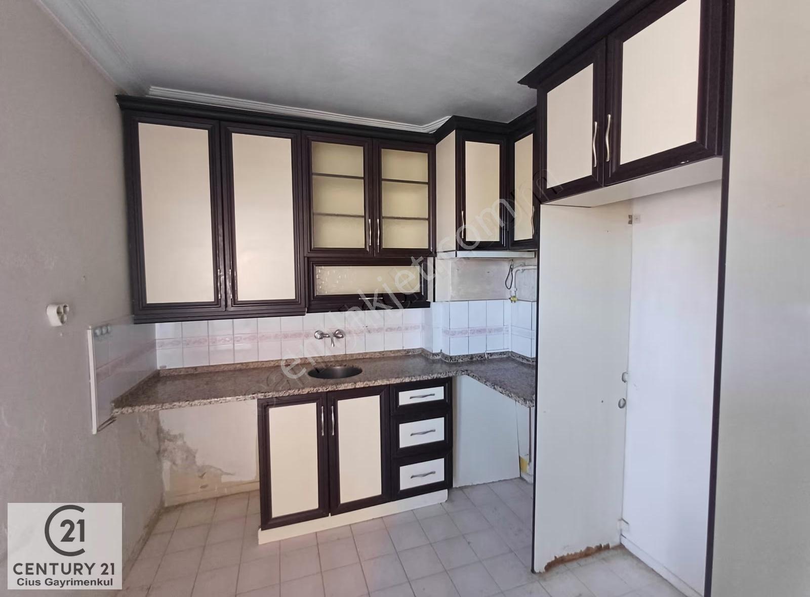 C21 Cius; Cumhuriyet'te 3+1 Arakat Asansörlü Kiralık Daire - Görsel 26