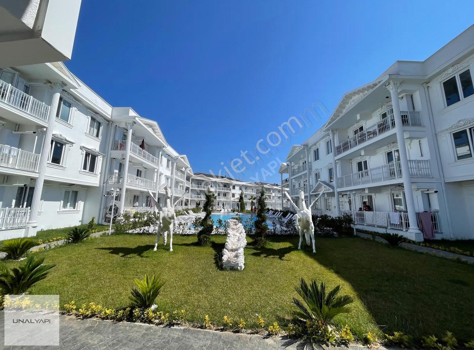 Country Palace'da Prestijli Yaşam | Güvenlikli Sitede 2+1