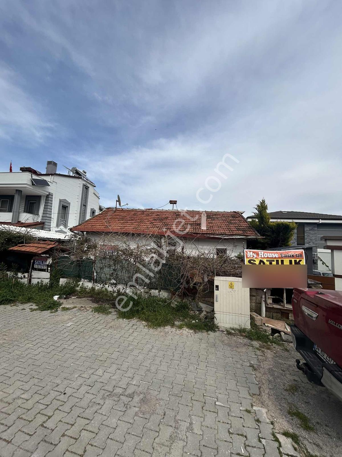 Urla Çeşmealtında Satılık 250 M2 Arsalı Bu Aya Özel Fiyat!! - Görsel 3
