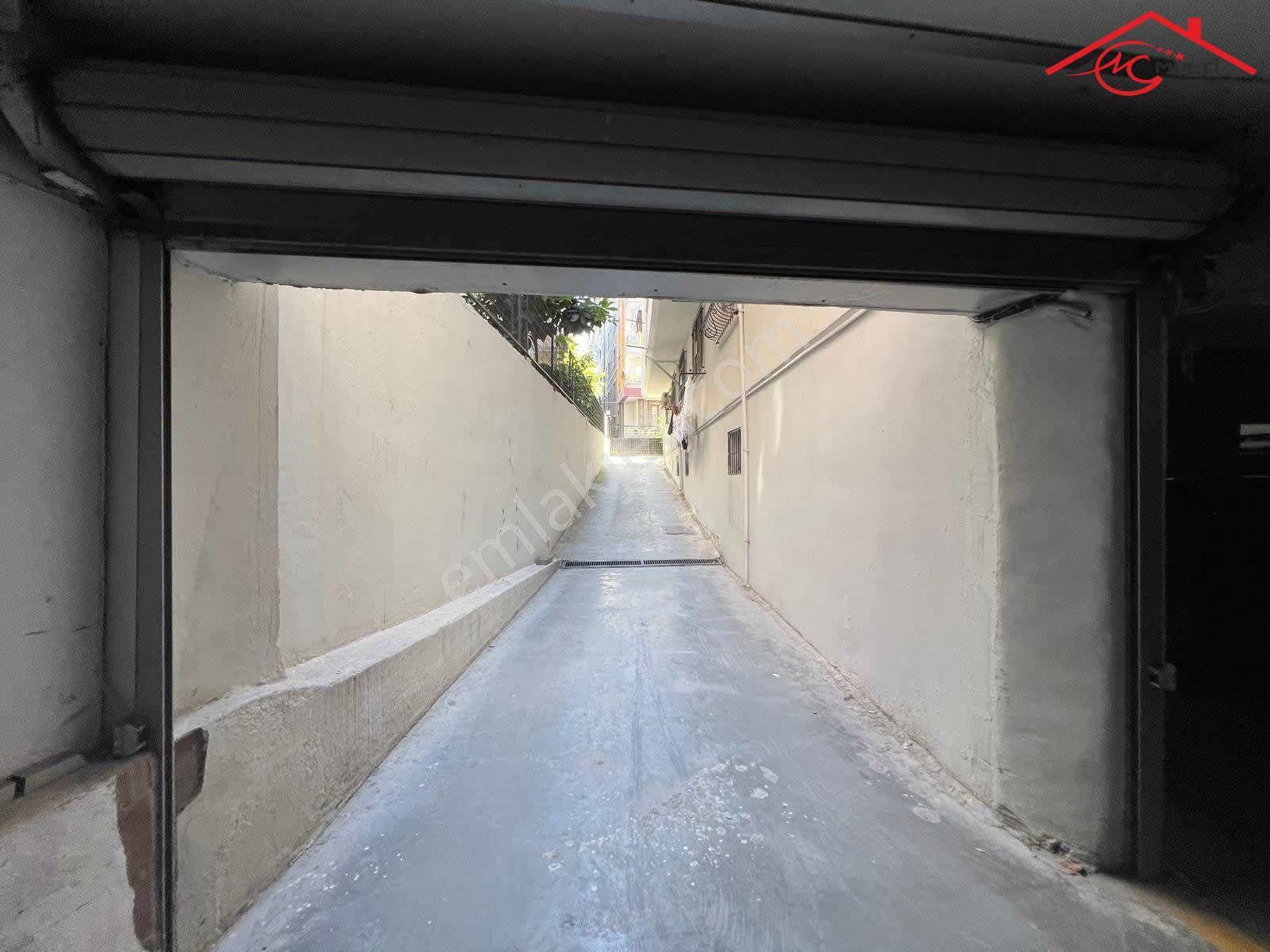Yenibosna Zafer Mahallesinde Butik Site İçinde Satılık 4+2 Dubleks Daire Kapalı Otoparklı - Görsel 32