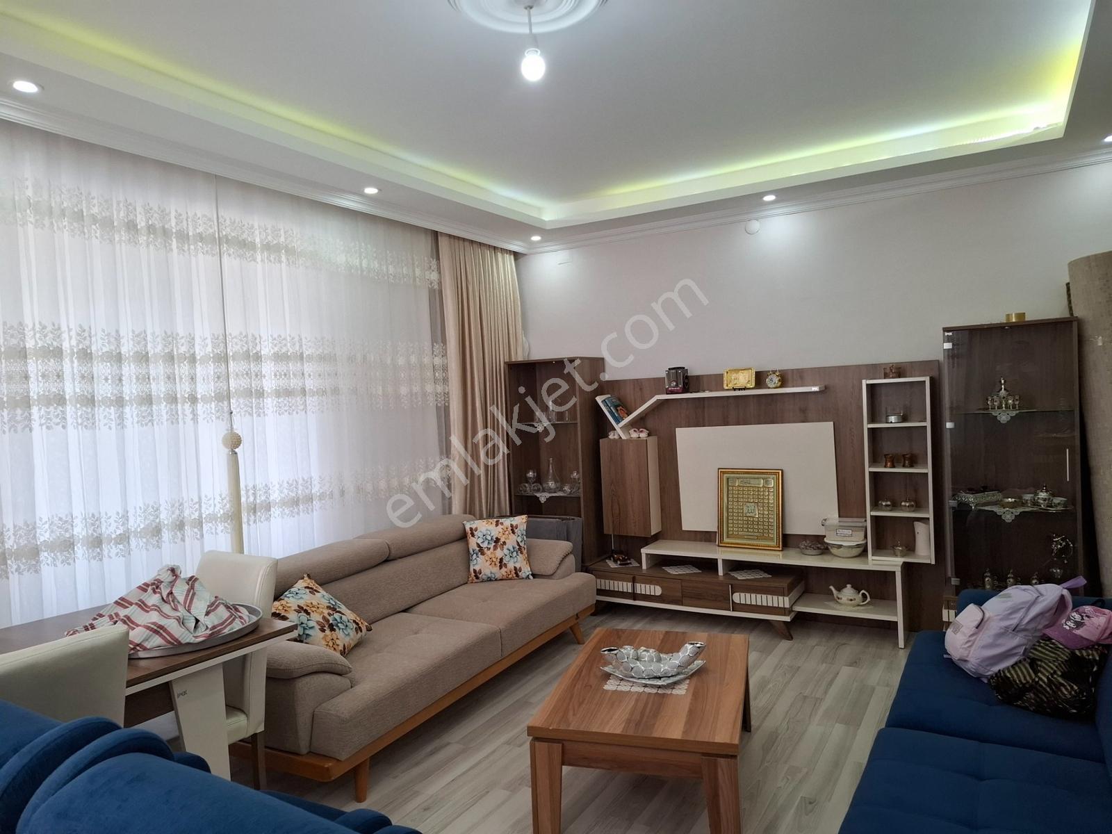 Hakev'den 15 Temmuzda Erdem Kafe Yanında Satılık 4+1 Daire - Görsel 16