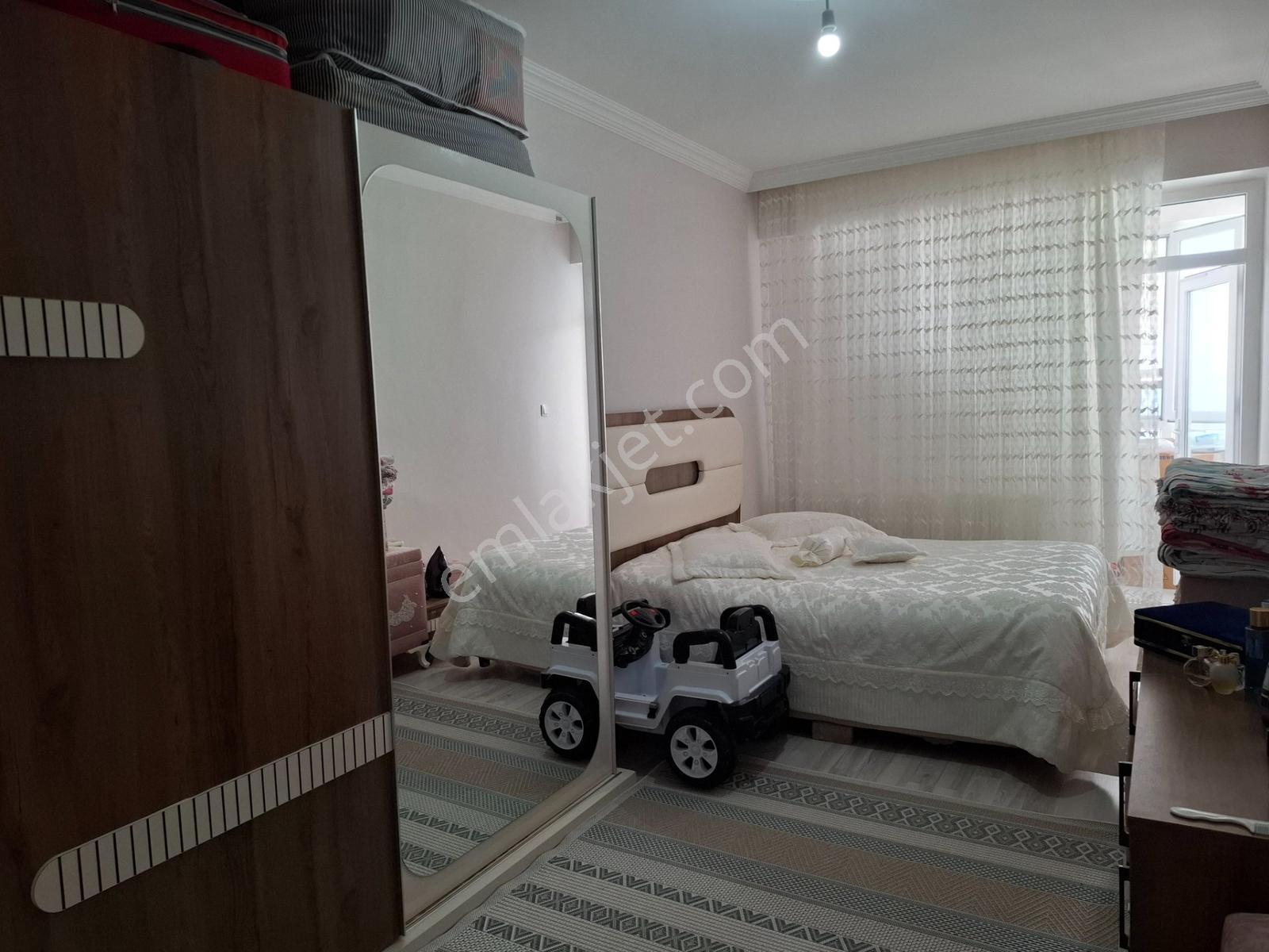 Hakev'den 15 Temmuzda Erdem Kafe Yanında Satılık 4+1 Daire - Görsel 18