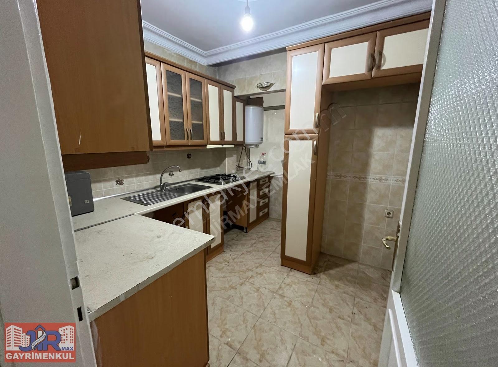 Süleyman Yalçın Şehir Hastanesi 100m - Merdivenköy 2+1 Daire - Görsel 2