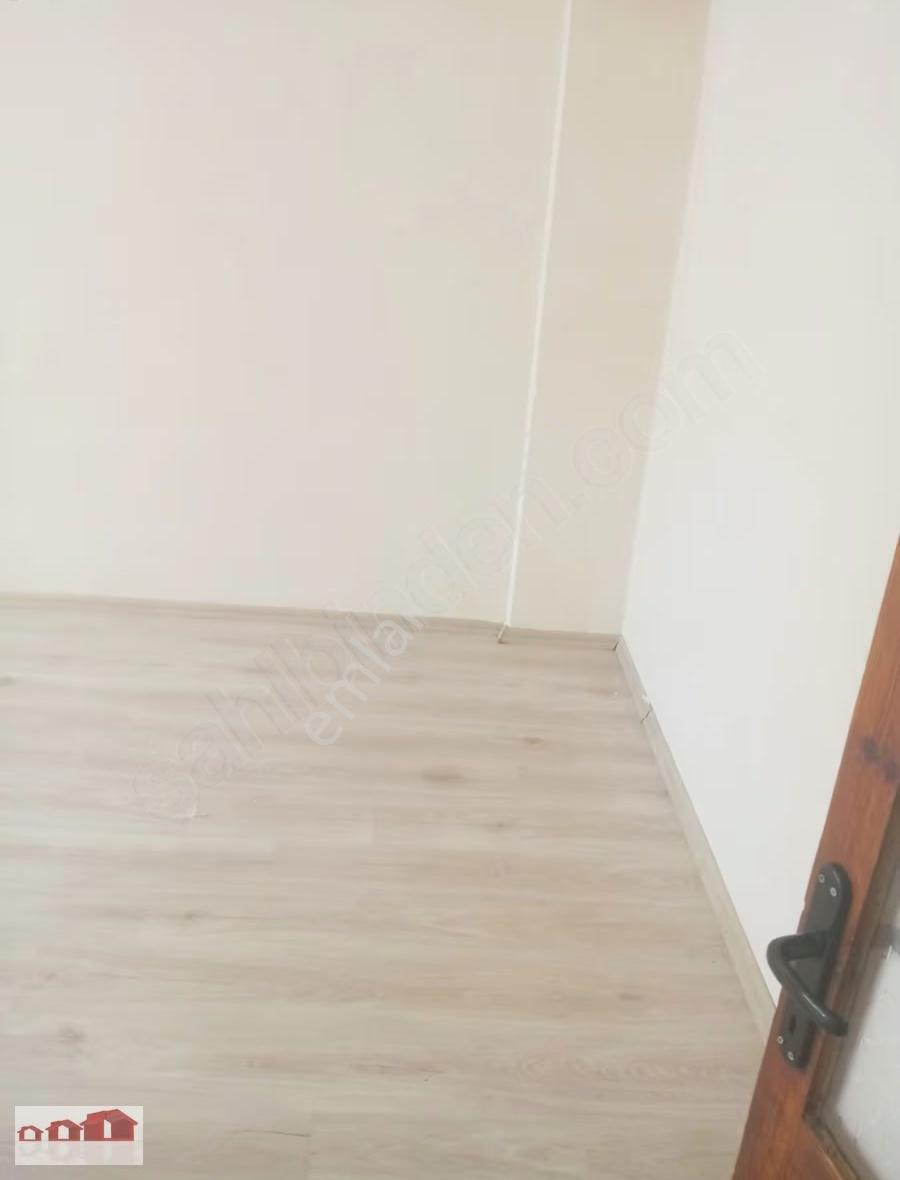 Tınaztepe Hastanesi Yanında Doğalgaz Kombi Balkonlu 3+1 Y. Giriş - Görsel 11