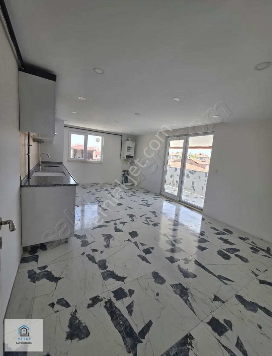 Zeytinköy Mevkinde Ferah Kullanım Alanına Sahip 2+1 Kiralık - Görsel 7