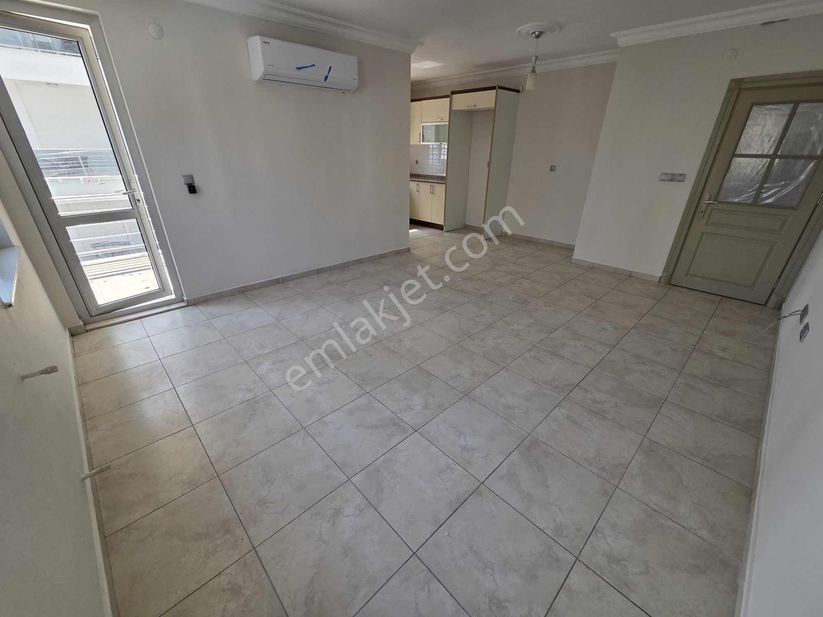 Konyaaltı Liman'da 2+1 Kiralık Boş Daire - Görsel 23