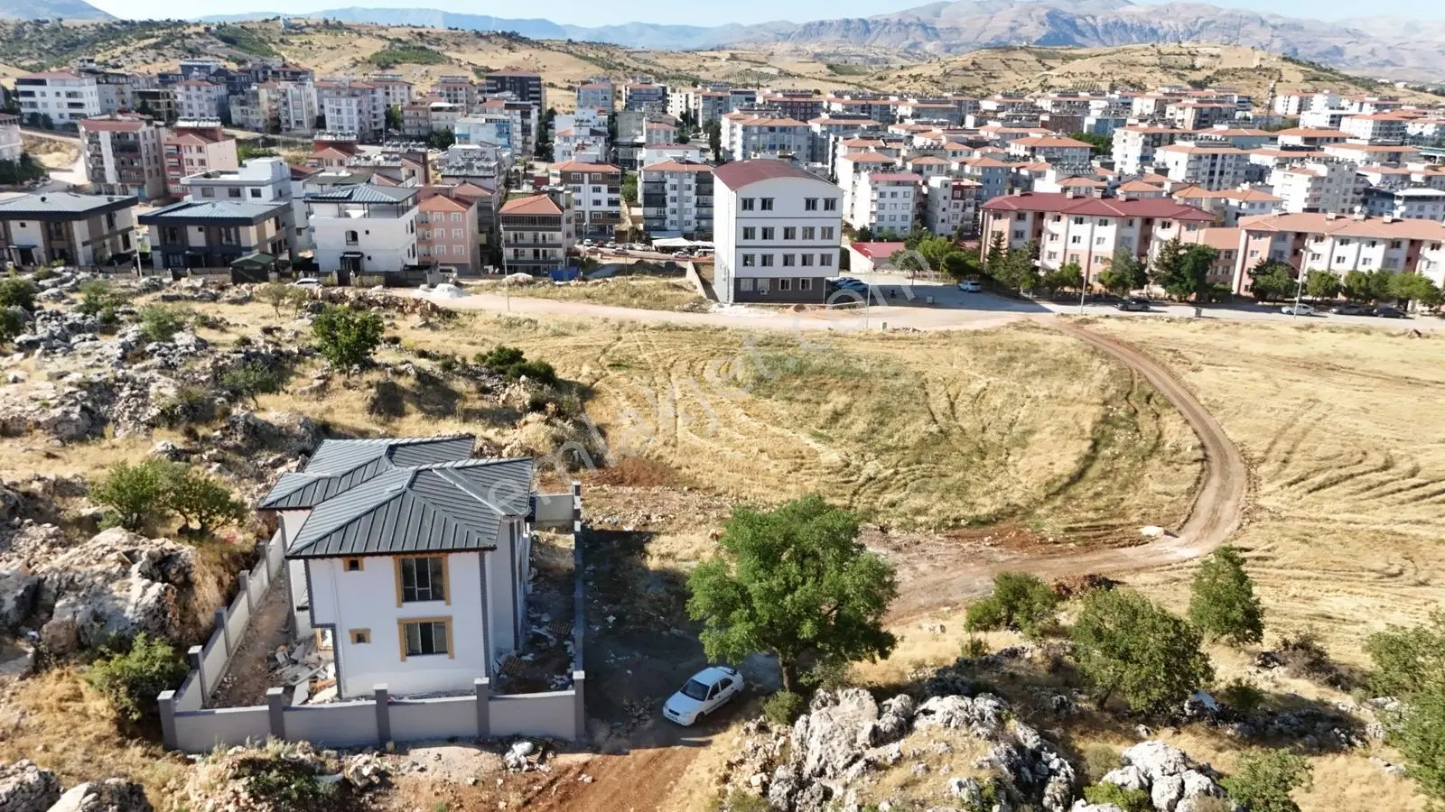 Hakev'den Erdemoğlu'nda Satılık Lüks Villa - Görsel 4