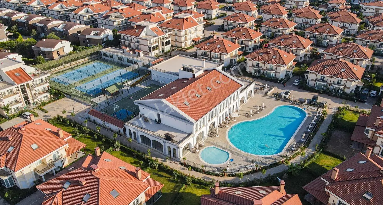 Vali Konakları 2 Sitesi'nde Satılık 3+1 Bahçe Katı Daire - Görsel 6