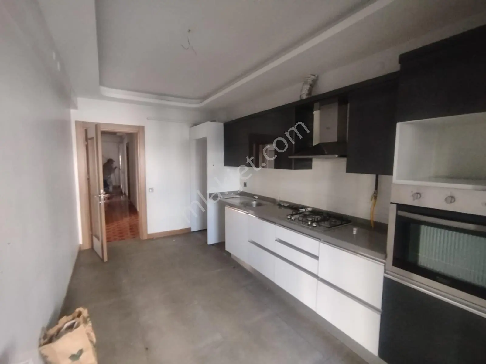 Gazi Mahallesinde Bakımlı Masrafsız 3+1 Kiralık Daire