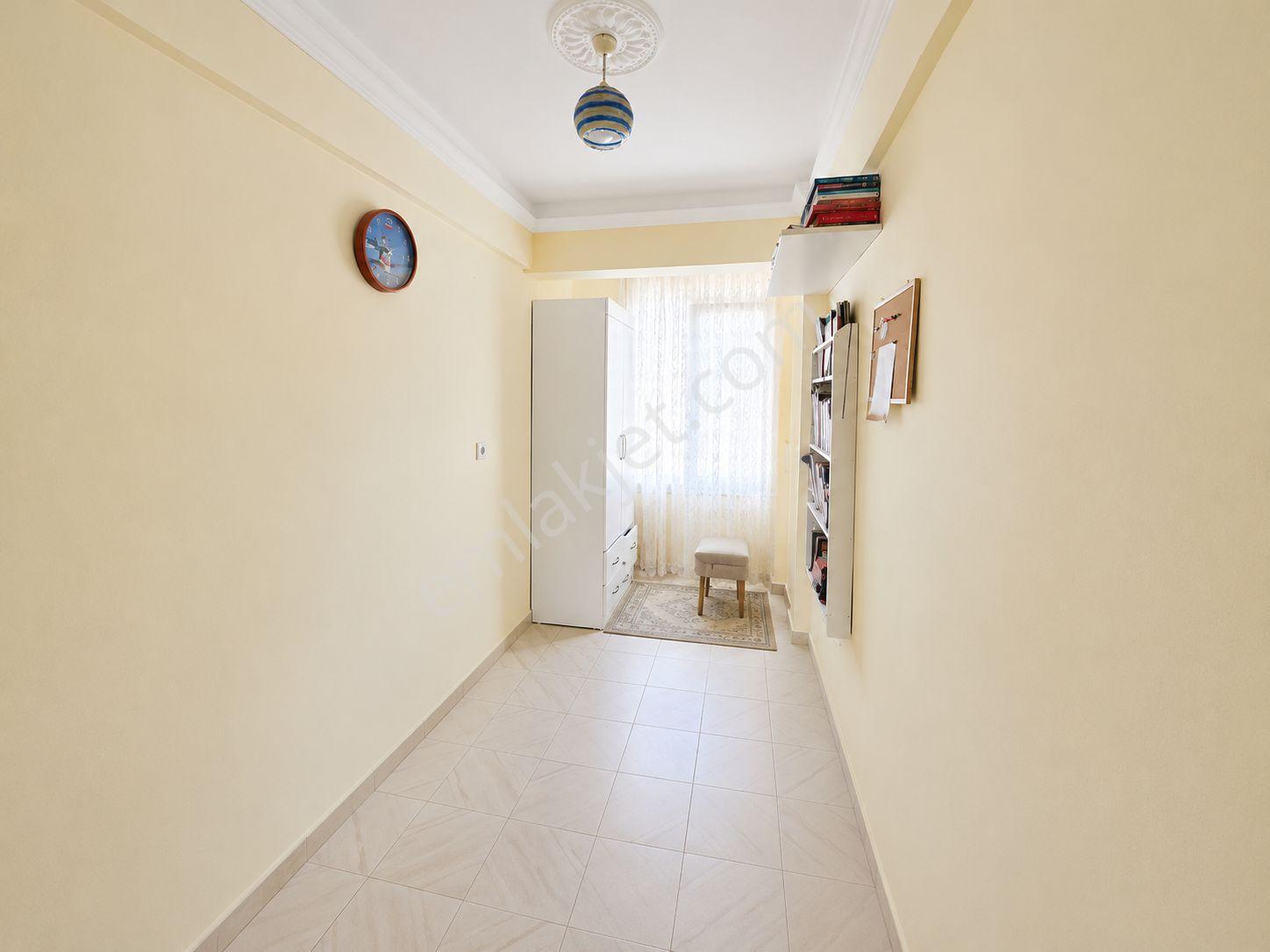 Gültepe'de Deniz Manzaralı, 5 Katlı, Teraslı Komple Satılık Bina - Görsel 15