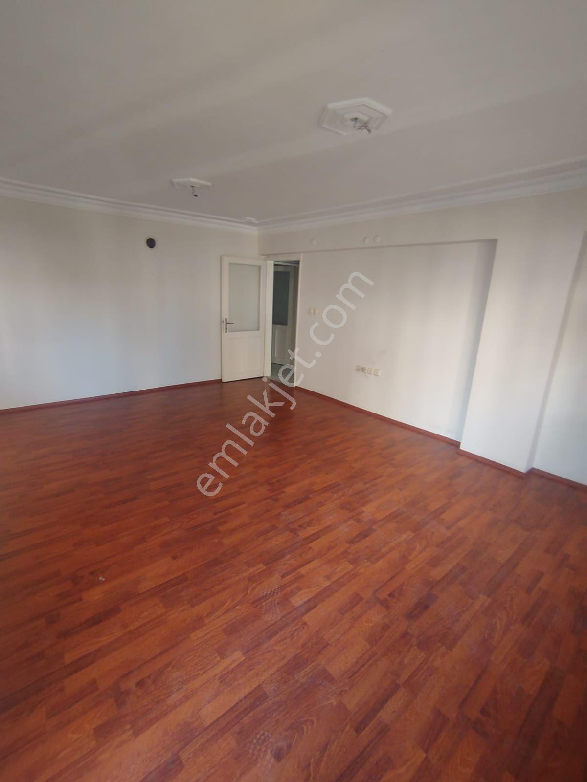 Gazi Mahallesinde 3+1 Kiralık Daire - Görsel 16