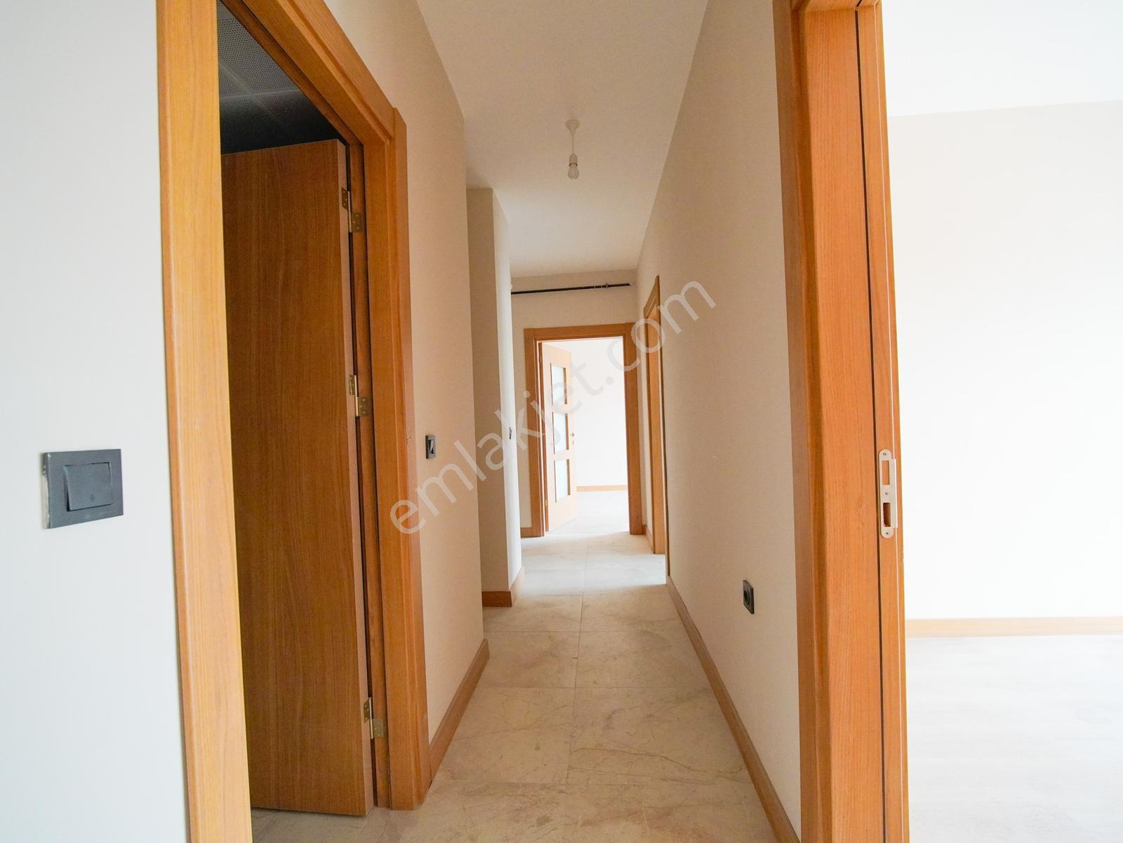 Kağıthane Merkez Kiralık 2+1 Toki Hizmet Sitesinde Havuz Manzara - Görsel 21
