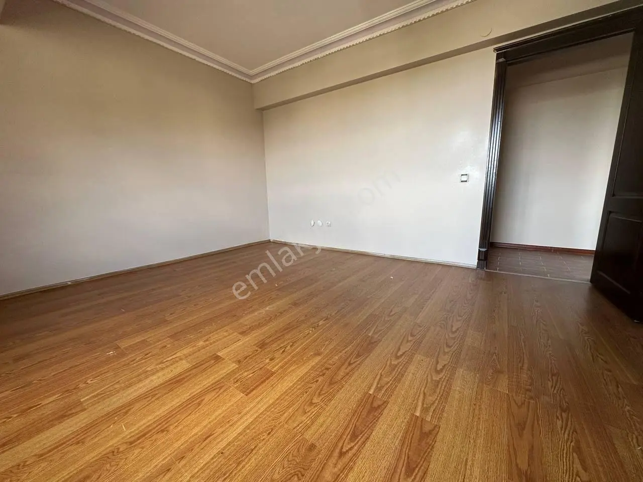 Alacaatlı Cad. 160 M², 3+1, Balkonlu, Kiralık 4.kat (ara Kat) - Görsel 10