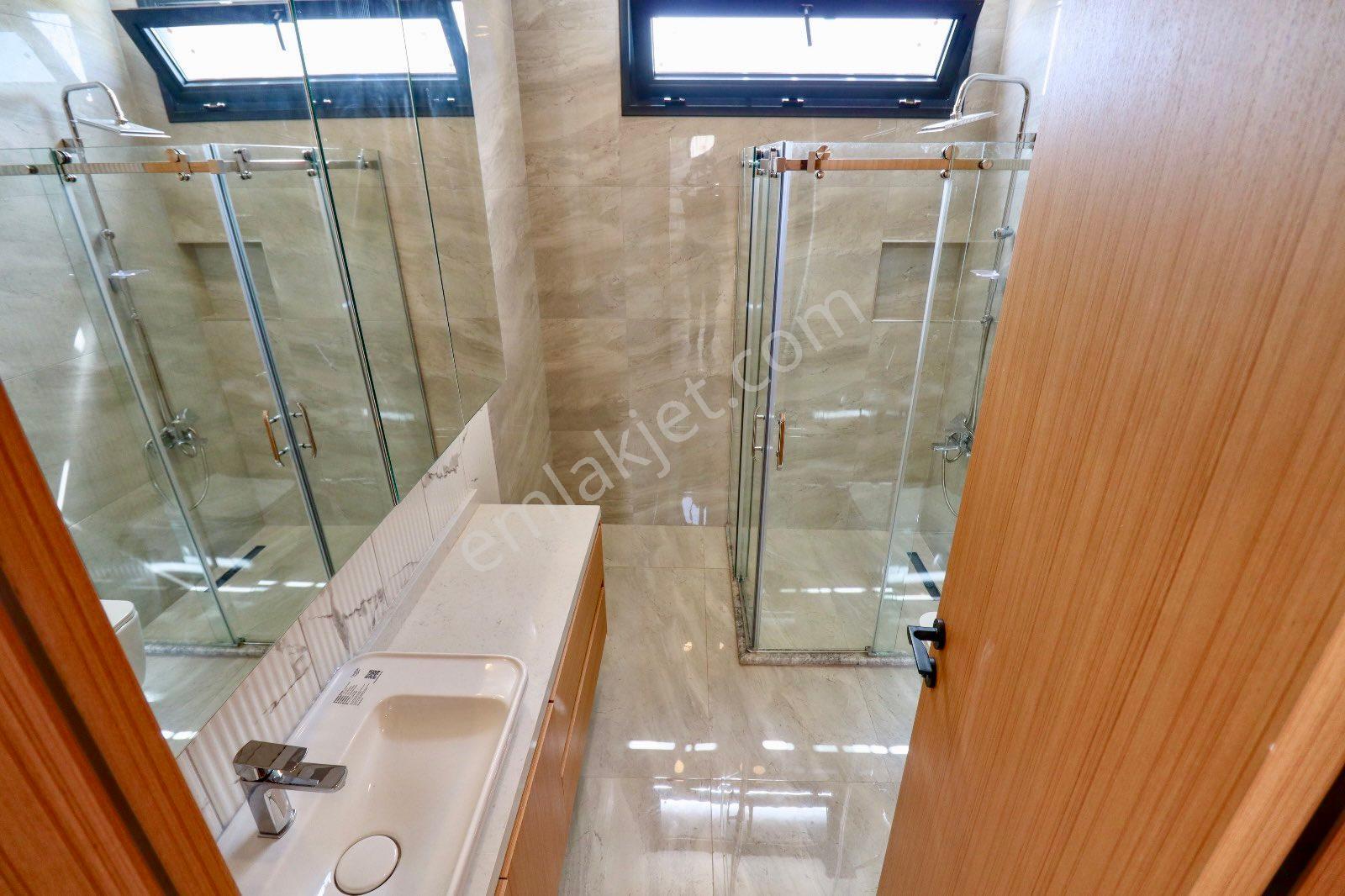 Güre'de 450m2 Arsa İçinde Özel Havuzlu 4+1 Villa - Görsel 23