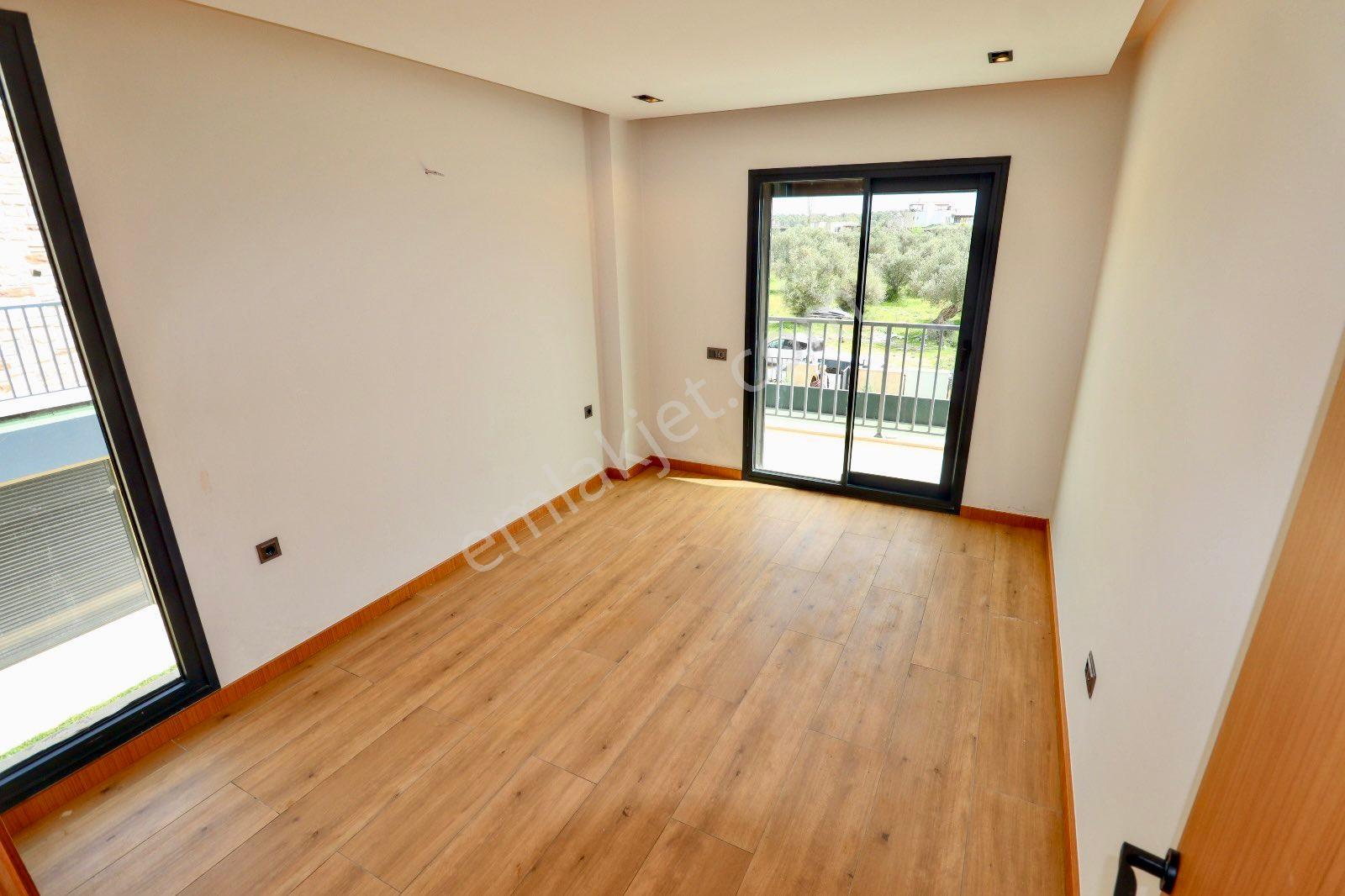 Güre'de 450m2 Arsa İçinde Özel Havuzlu 4+1 Villa - Görsel 13