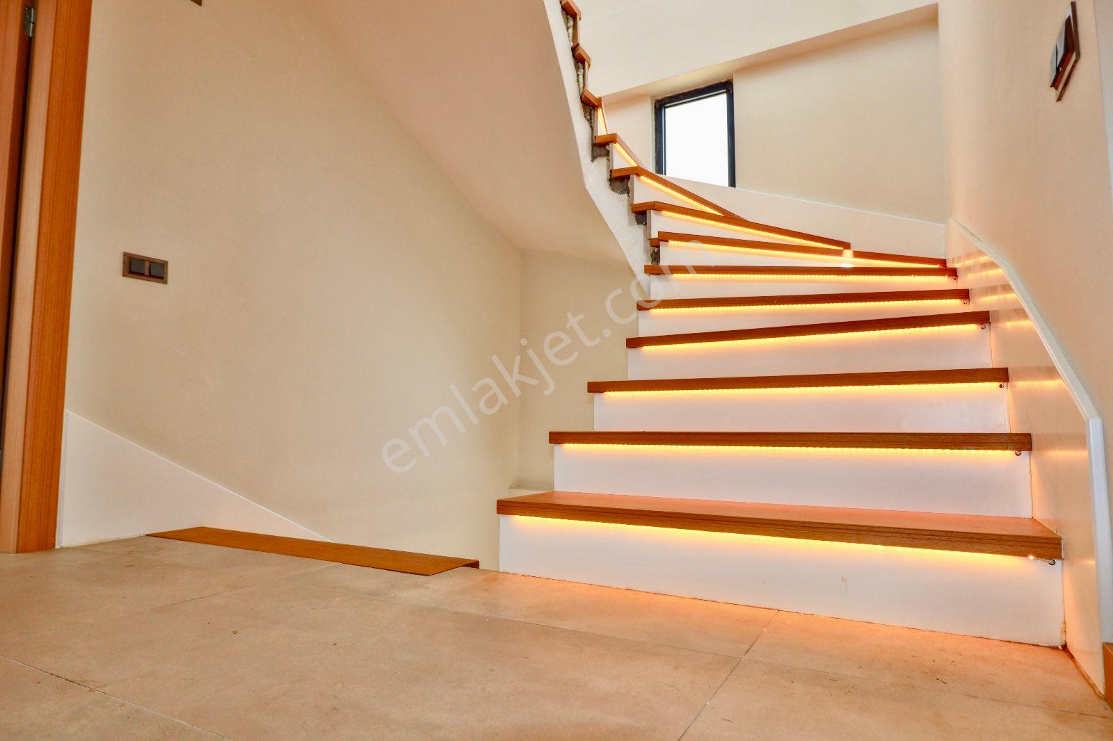 Güre'de 450m2 Arsa İçinde Özel Havuzlu 4+1 Villa - Görsel 14