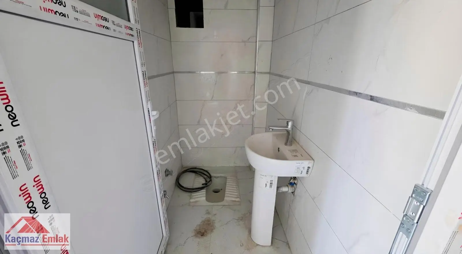 Sivas Satılık 2+1 Daire 88m2 Yerden Isıtma Kapalı Otoparklı - Görsel 8